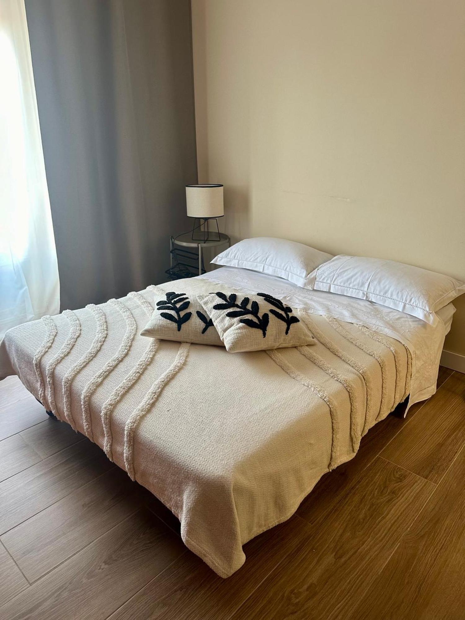 Bicocca Modern Apartment Milaan Buitenkant foto